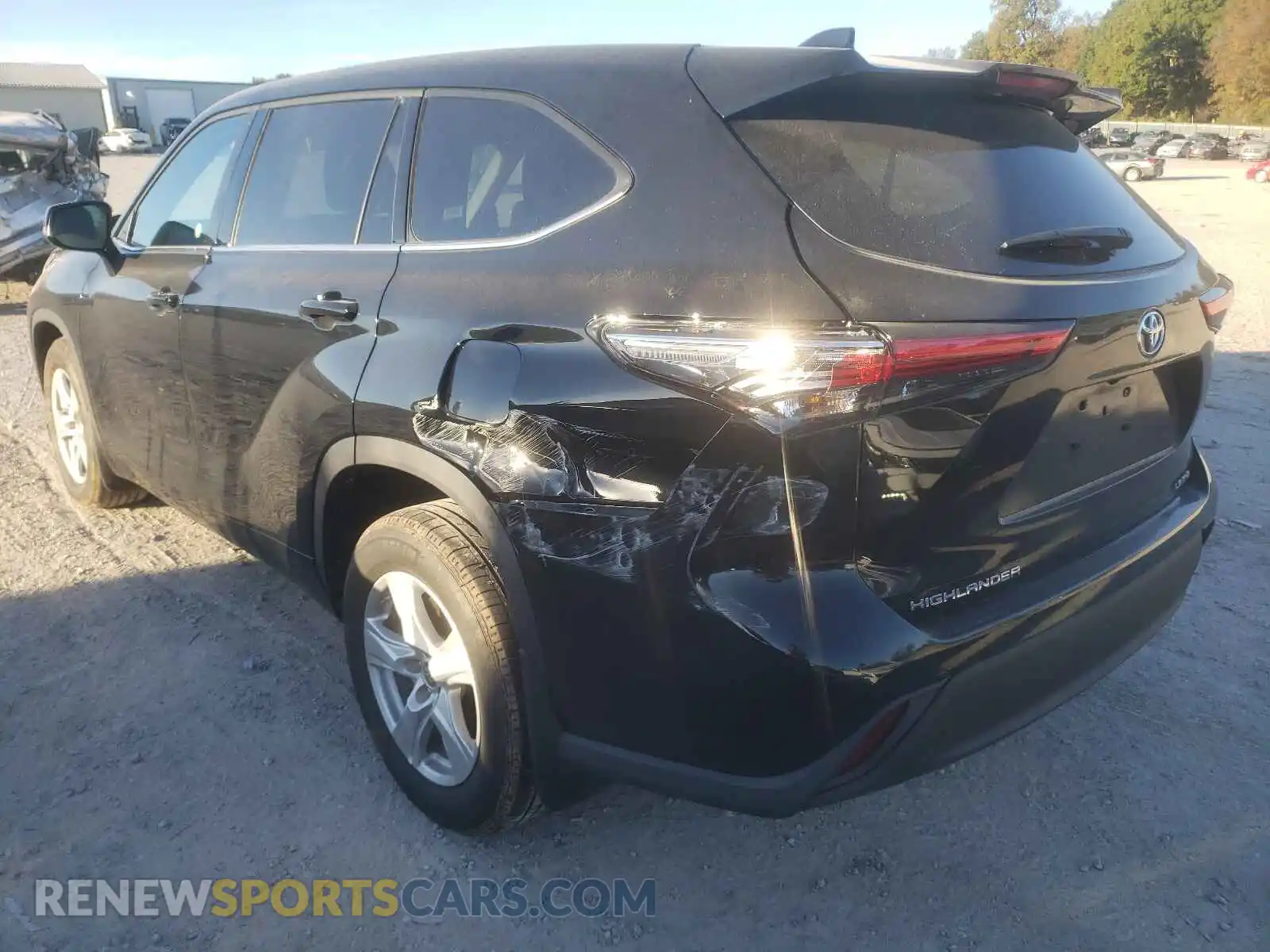 3 Photograph of a damaged car 5TDBZRBHXMS123104 TOYOTA HIGHLANDER 2021