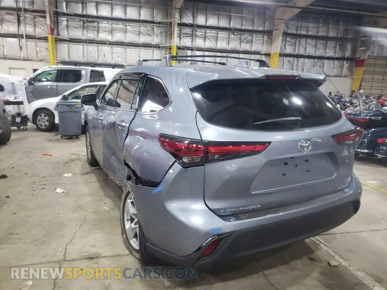 3 Photograph of a damaged car 5TDBZRBHXMS137181 TOYOTA HIGHLANDER 2021