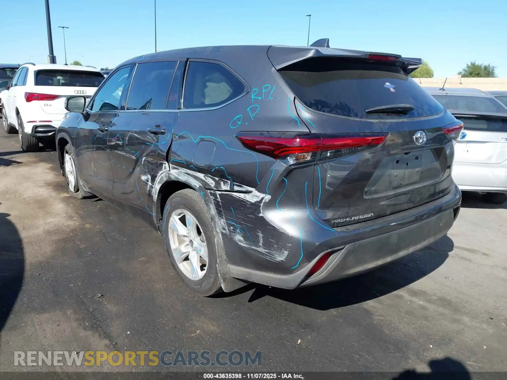 3 Photograph of a damaged car 5TDCZRAH0MS034616 TOYOTA HIGHLANDER 2021