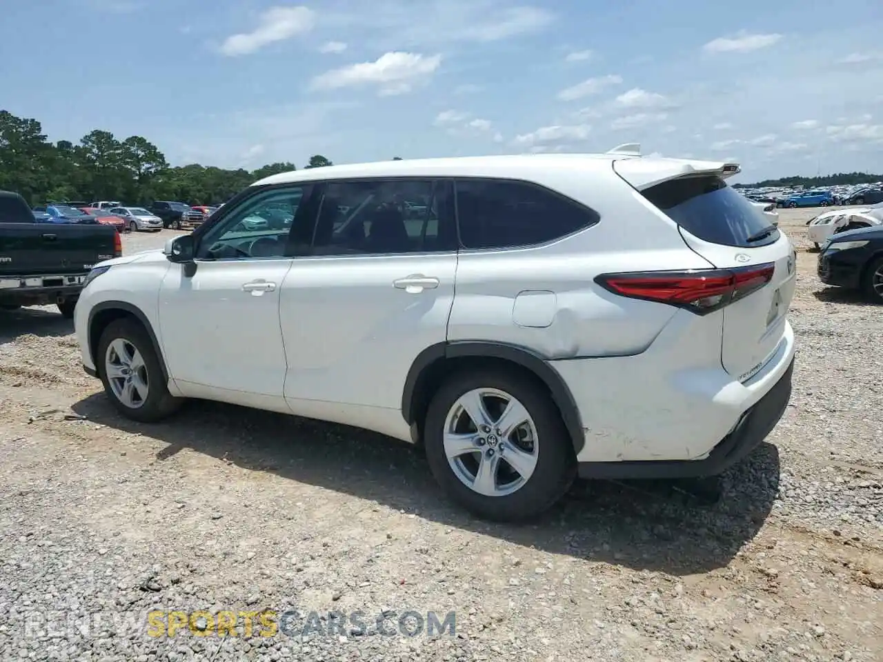2 Photograph of a damaged car 5TDCZRAH0MS076476 TOYOTA HIGHLANDER 2021