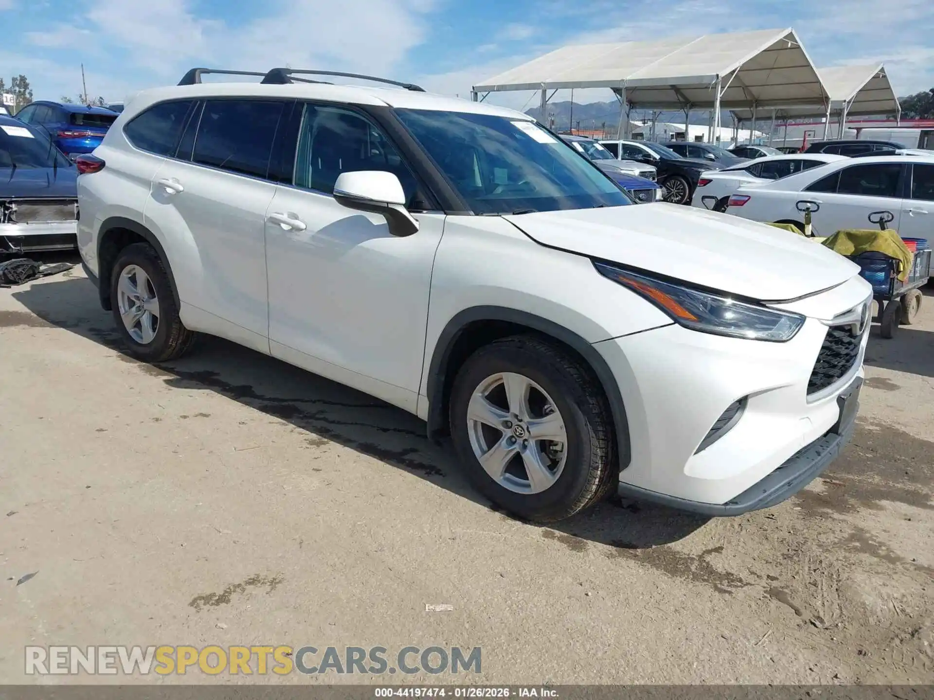 1 Photograph of a damaged car 5TDCZRAH1MS070198 TOYOTA HIGHLANDER 2021