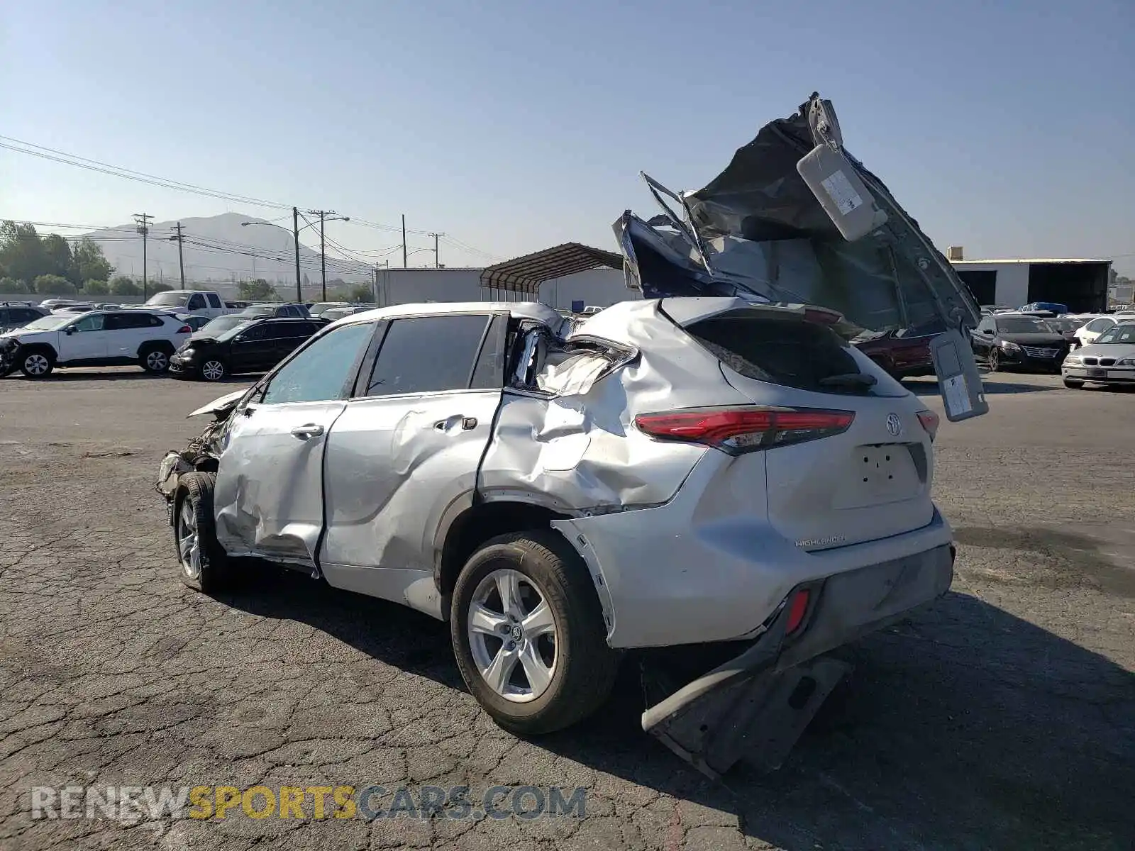 3 Photograph of a damaged car 5TDCZRAH2MS517007 TOYOTA HIGHLANDER 2021