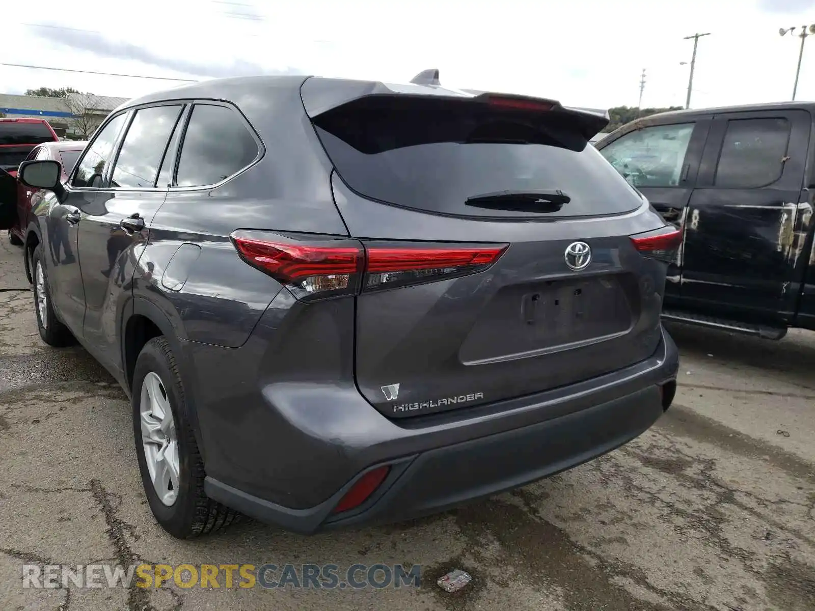 3 Photograph of a damaged car 5TDCZRAH4MS522631 TOYOTA HIGHLANDER 2021