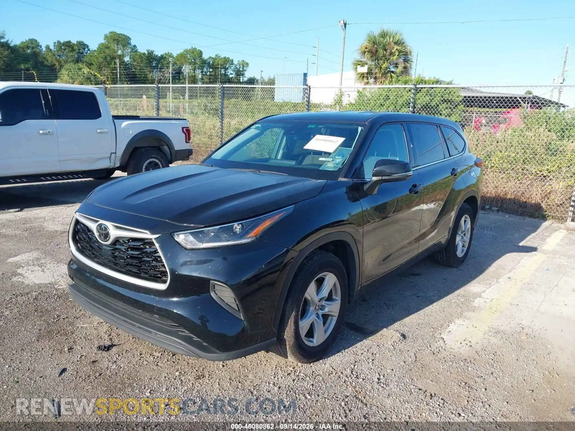 2 Photograph of a damaged car 5TDCZRAH5MS078904 TOYOTA HIGHLANDER 2021