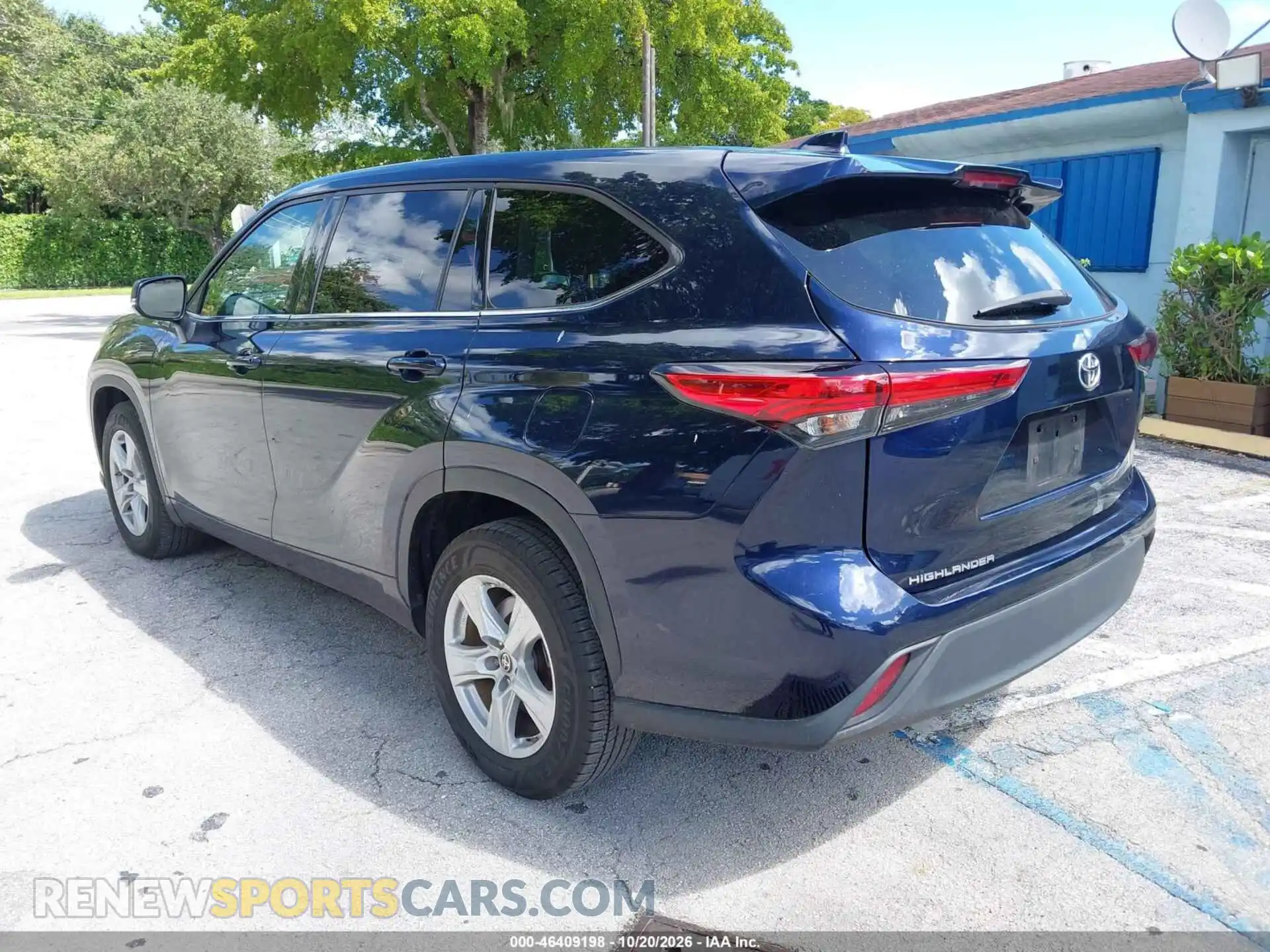 3 Photograph of a damaged car 5TDCZRAH5MS519978 TOYOTA HIGHLANDER 2021