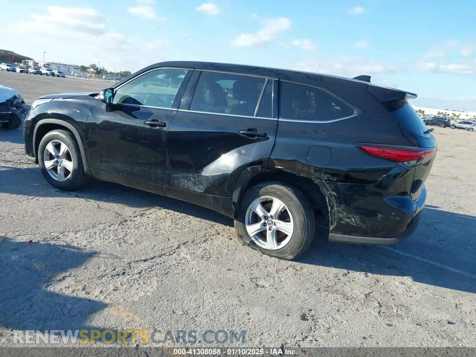 3 Photograph of a damaged car 5TDCZRAH5MS530544 TOYOTA HIGHLANDER 2021