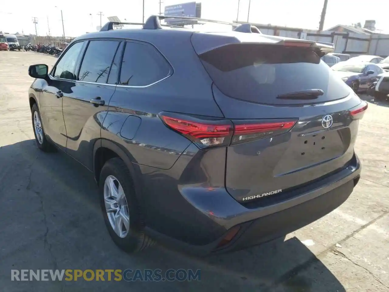 3 Photograph of a damaged car 5TDCZRAH7MS528312 TOYOTA HIGHLANDER 2021