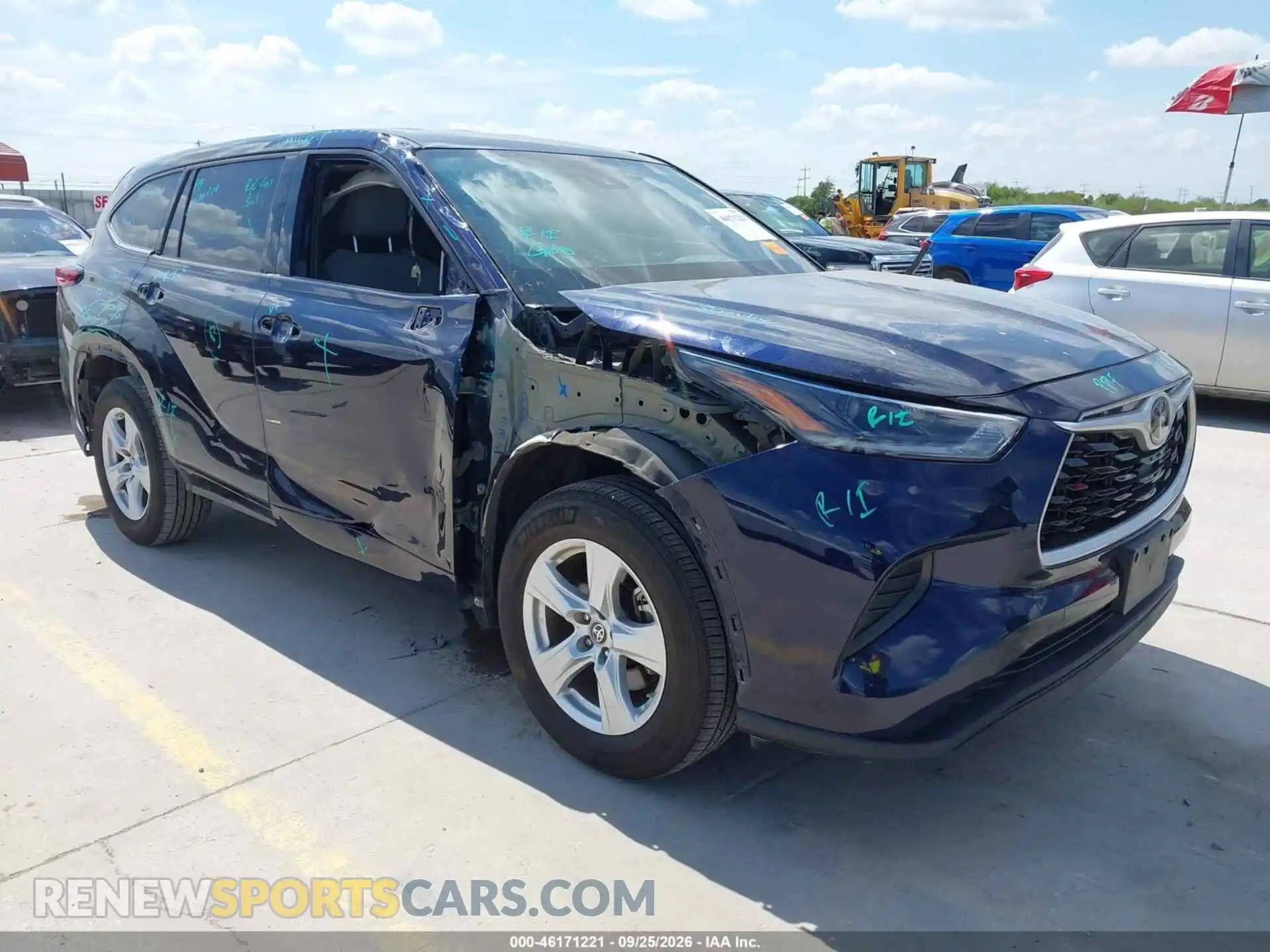 1 Photograph of a damaged car 5TDCZRAH7MS536488 TOYOTA HIGHLANDER 2021