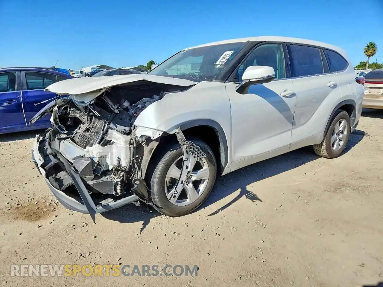 1 Photograph of a damaged car 5TDCZRAH8MS038686 TOYOTA HIGHLANDER 2021