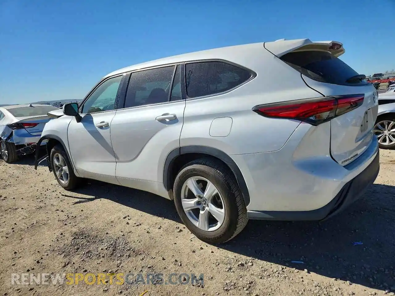 2 Photograph of a damaged car 5TDCZRAH8MS038686 TOYOTA HIGHLANDER 2021