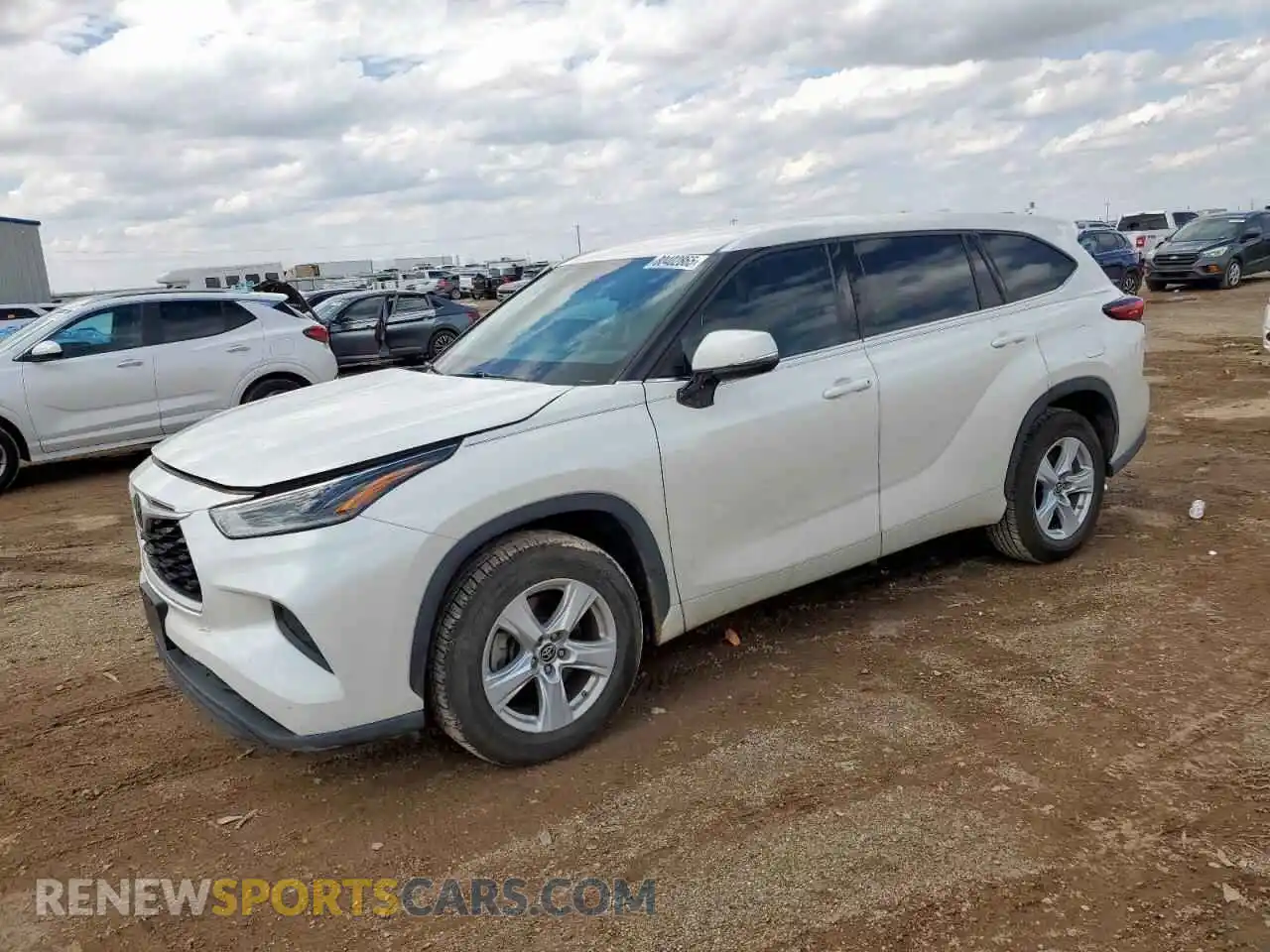 1 Photograph of a damaged car 5TDCZRAH8MS527573 TOYOTA HIGHLANDER 2021