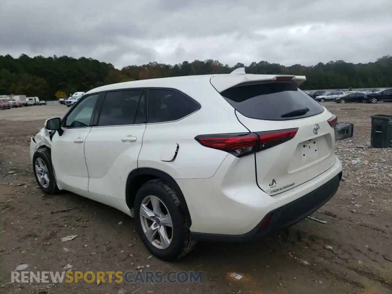 3 Photograph of a damaged car 5TDCZRAH9MS068361 TOYOTA HIGHLANDER 2021