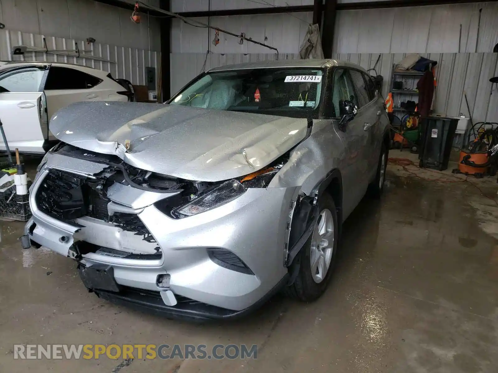 2 Photograph of a damaged car 5TDCZRBH1MS077019 TOYOTA HIGHLANDER 2021