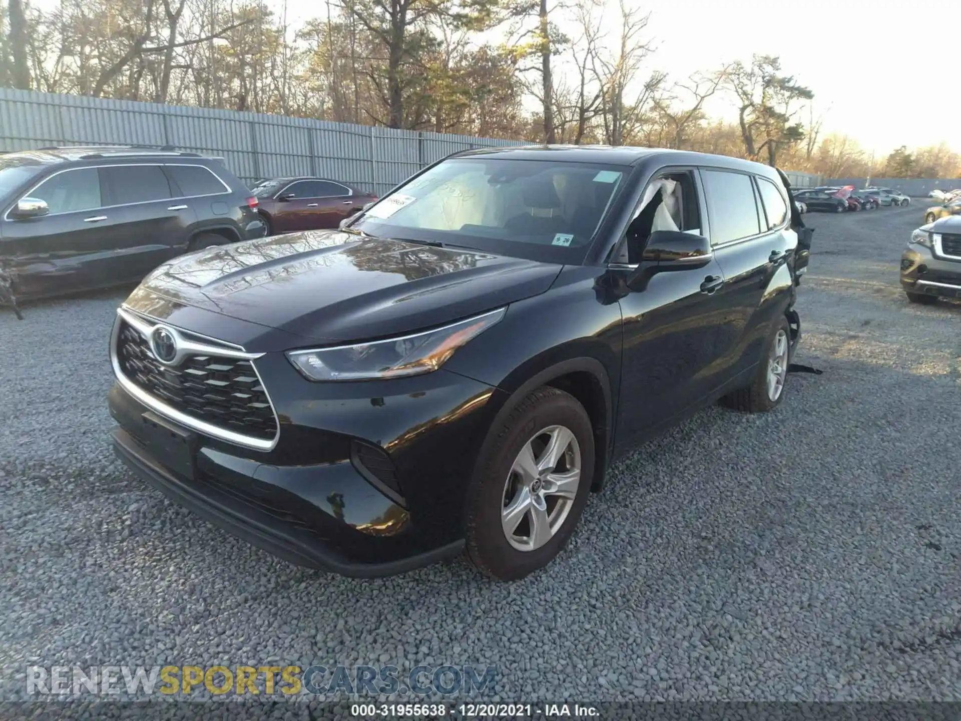 2 Photograph of a damaged car 5TDCZRBH4MS140257 TOYOTA HIGHLANDER 2021