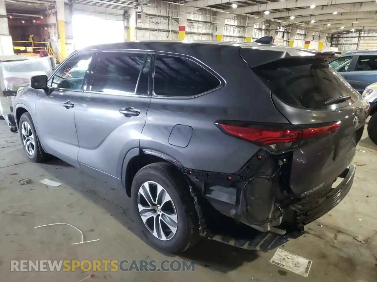 3 Photograph of a damaged car 5TDCZRBH5MS527433 TOYOTA HIGHLANDER 2021