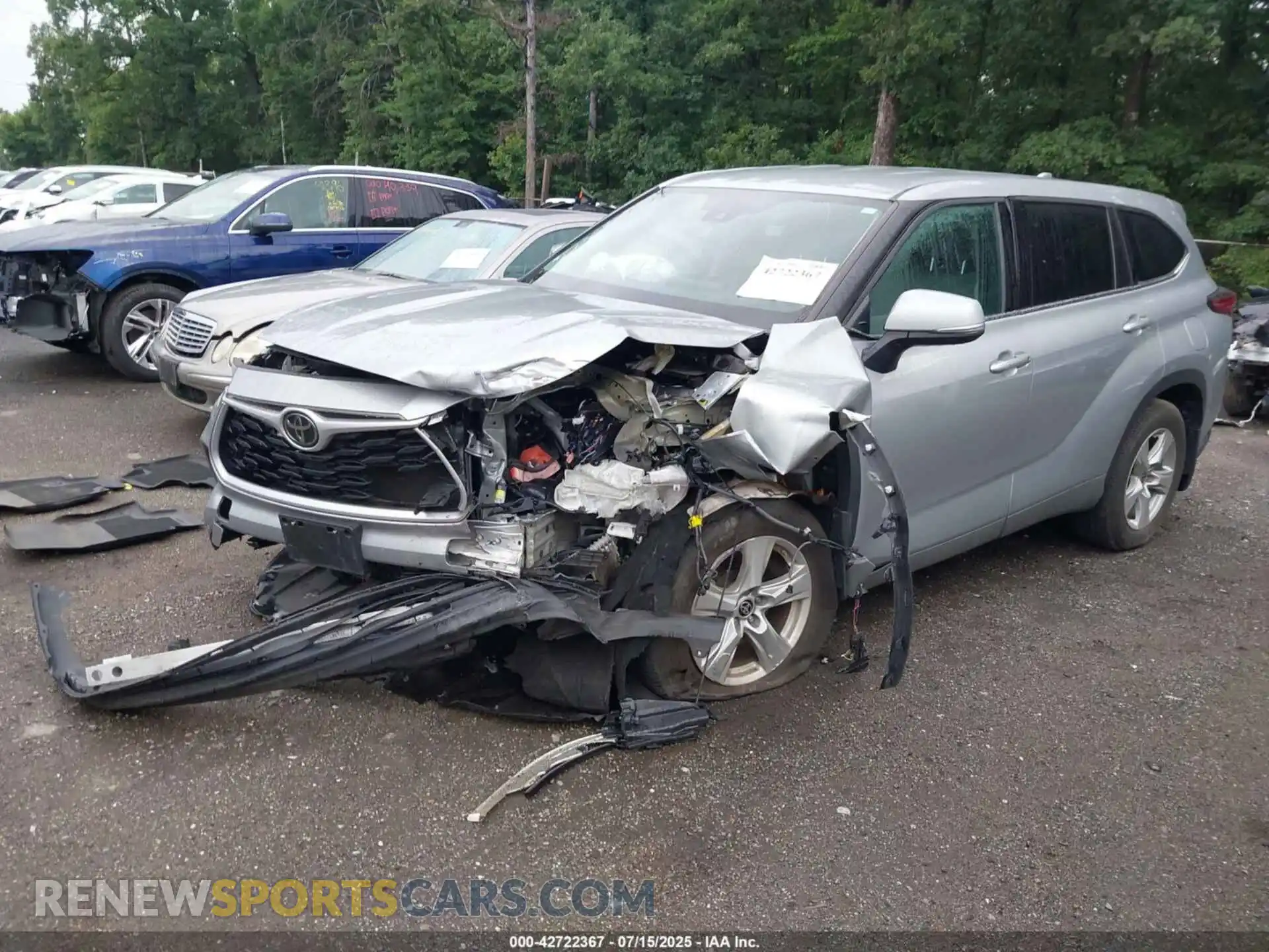 2 Photograph of a damaged car 5TDCZRBH5MS559105 TOYOTA HIGHLANDER 2021