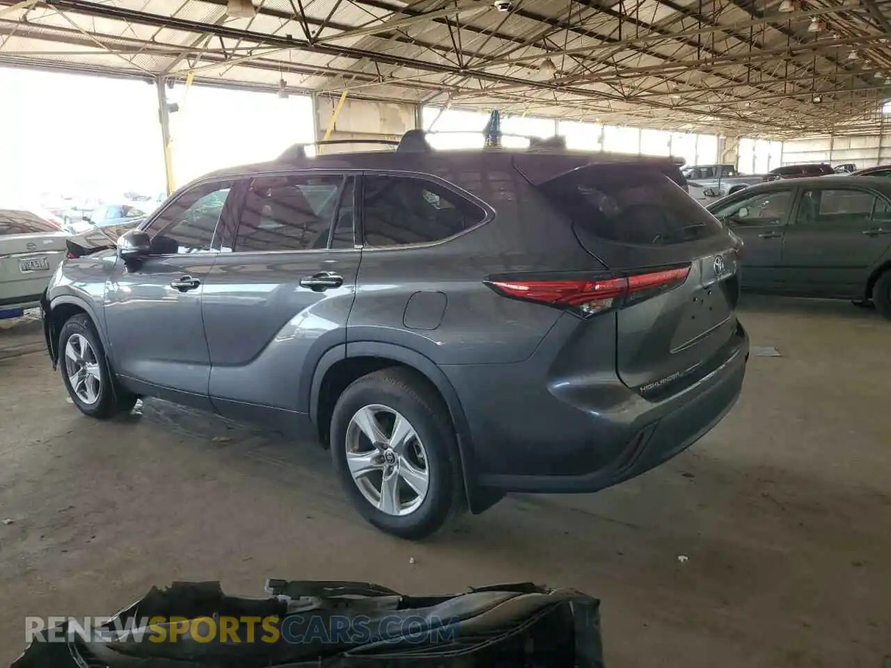 2 Photograph of a damaged car 5TDCZRBH6MS557587 TOYOTA HIGHLANDER 2021