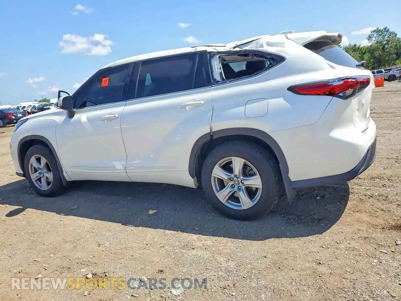 2 Photograph of a damaged car 5TDCZRBH7MS070057 TOYOTA HIGHLANDER 2021