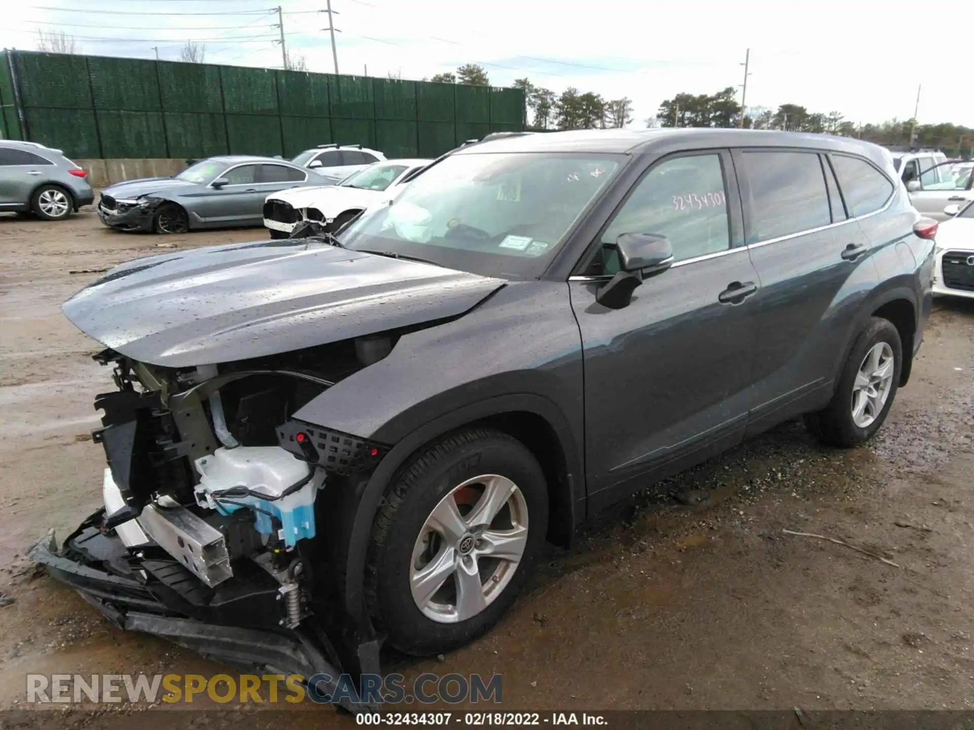 2 Photograph of a damaged car 5TDCZRBH8MS095940 TOYOTA HIGHLANDER 2021