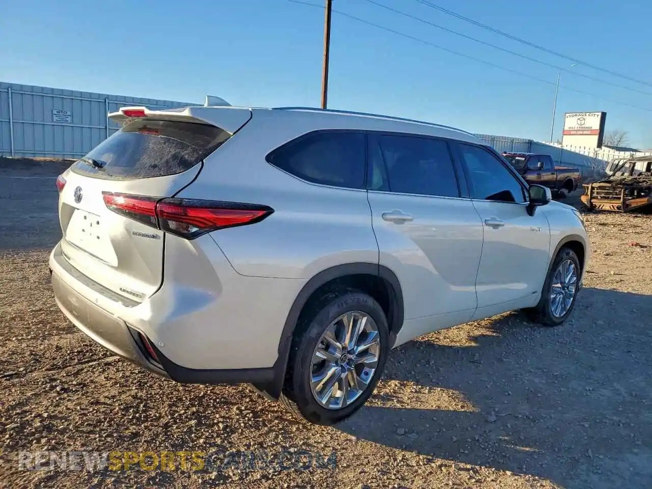 3 Photograph of a damaged car 5TDDBRCH1MS531583 TOYOTA HIGHLANDER 2021