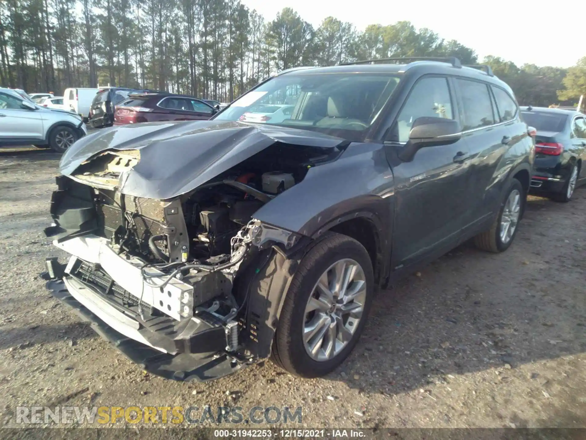 2 fotografías del automóvil dañado 5TDDBRCH2MS016155 TOYOTA HIGHLANDER 2021