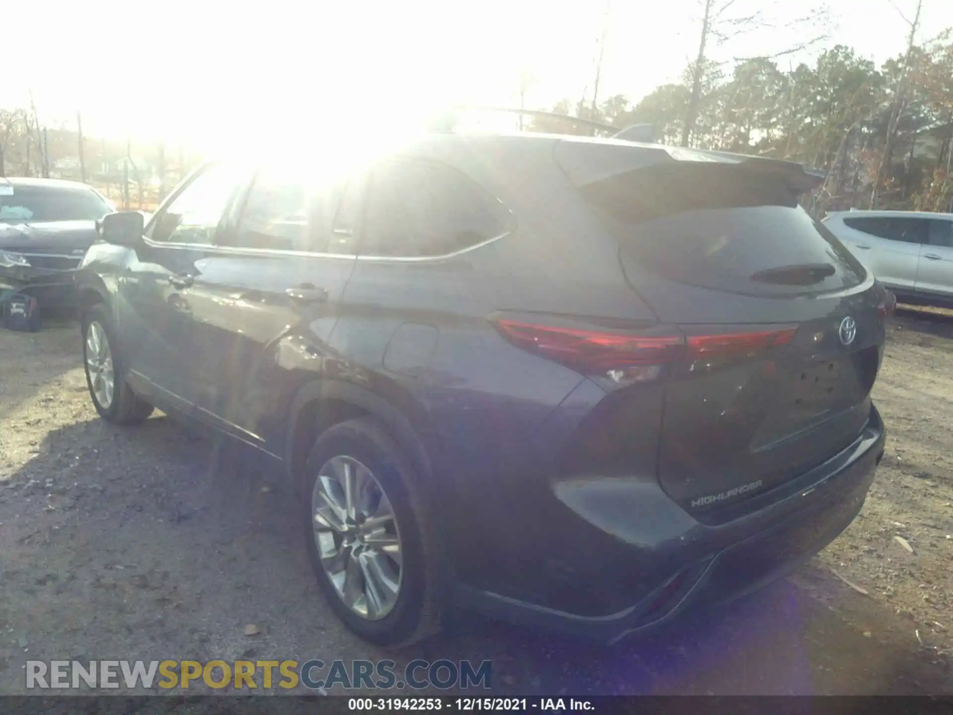 3 fotografías del automóvil dañado 5TDDBRCH2MS016155 TOYOTA HIGHLANDER 2021