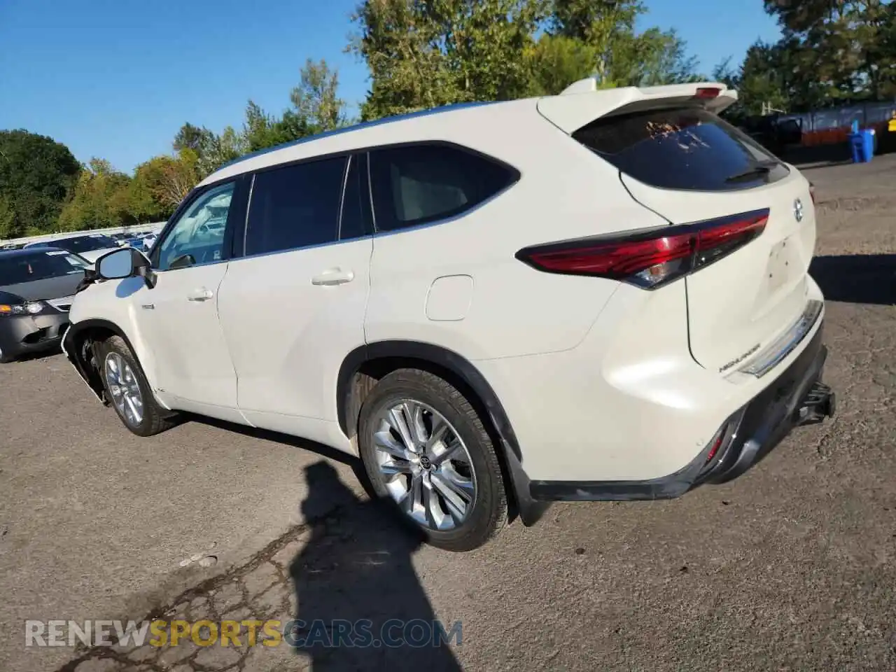 2 Photograph of a damaged car 5TDDBRCH5MS525592 TOYOTA HIGHLANDER 2021