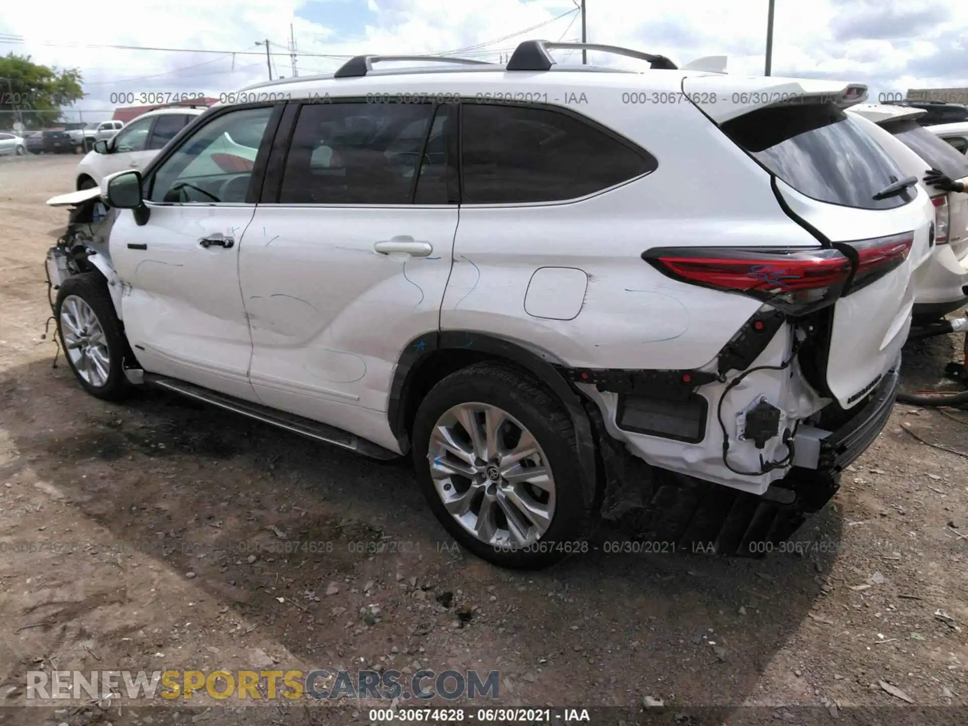 3 Photograph of a damaged car 5TDDBRCH6MS025618 TOYOTA HIGHLANDER 2021