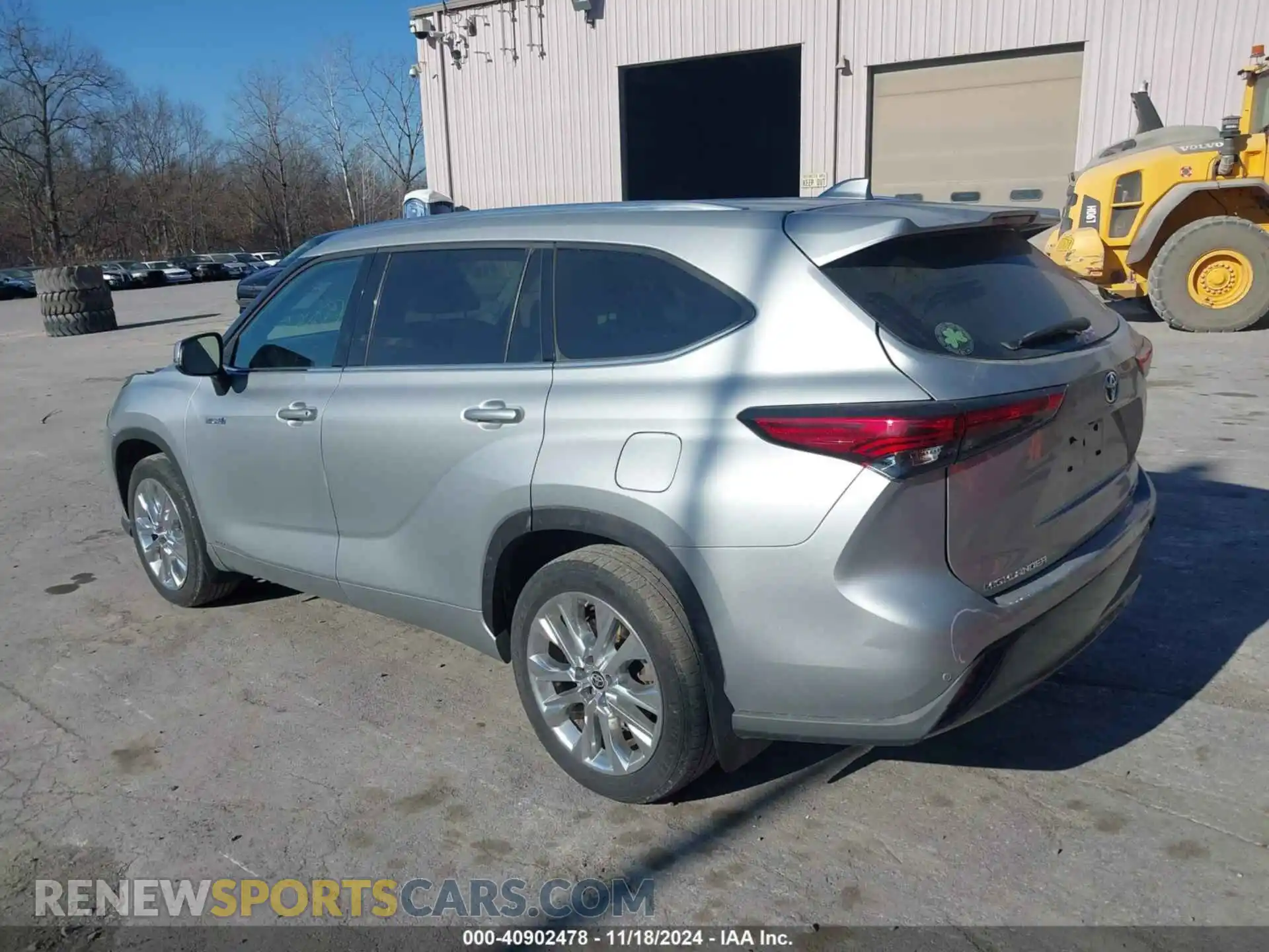 3 Photograph of a damaged car 5TDDBRCHXMS528195 TOYOTA HIGHLANDER 2021