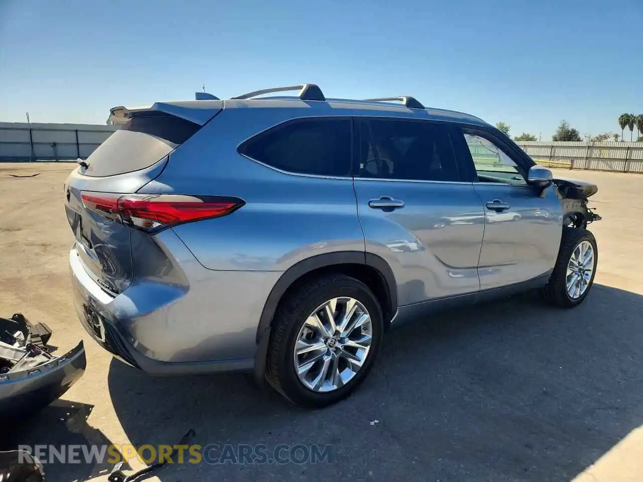 3 Photograph of a damaged car 5TDDZRBH0MS062354 TOYOTA HIGHLANDER 2021