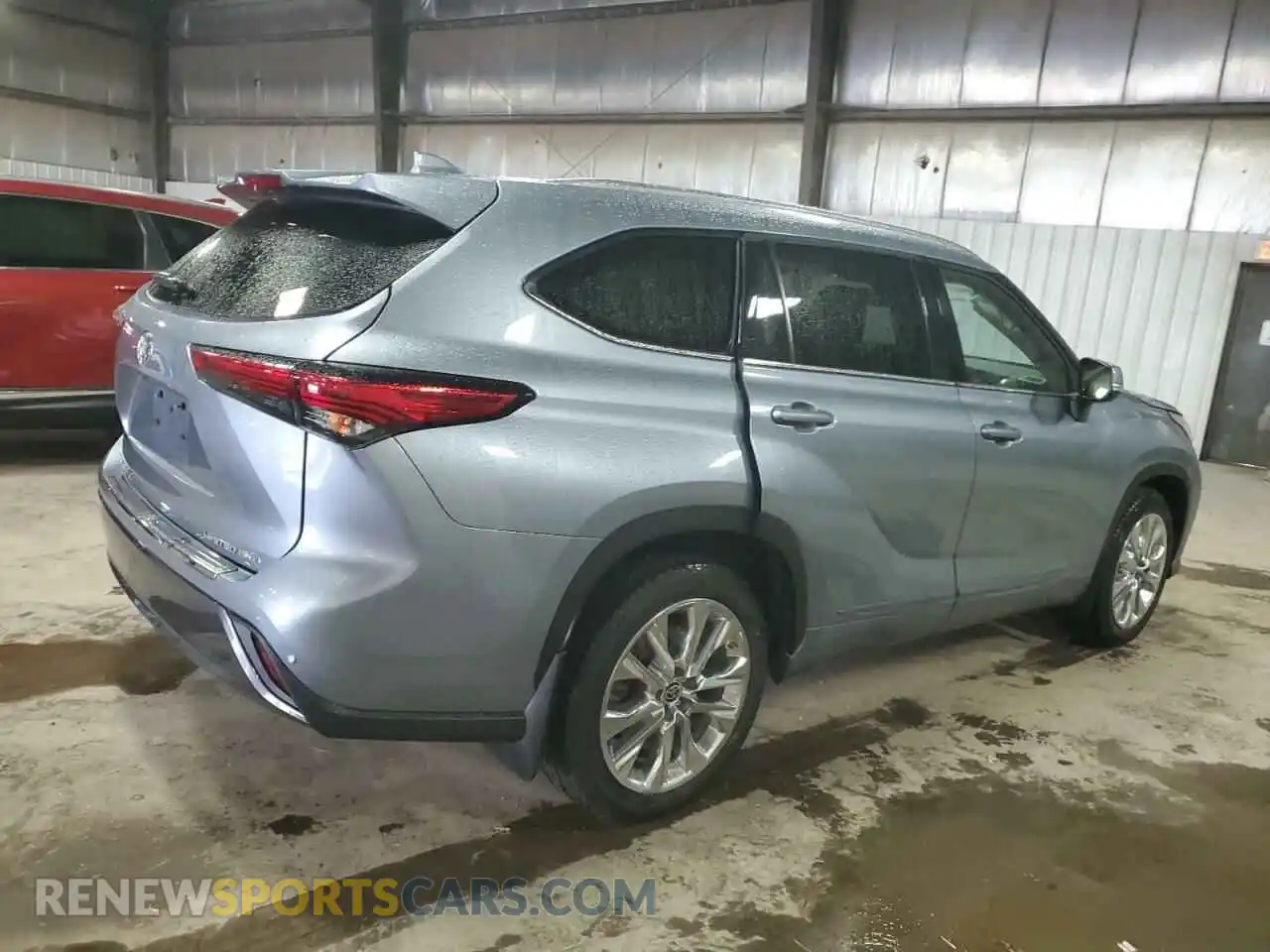 3 Photograph of a damaged car 5TDDZRBH0MS135769 TOYOTA HIGHLANDER 2021