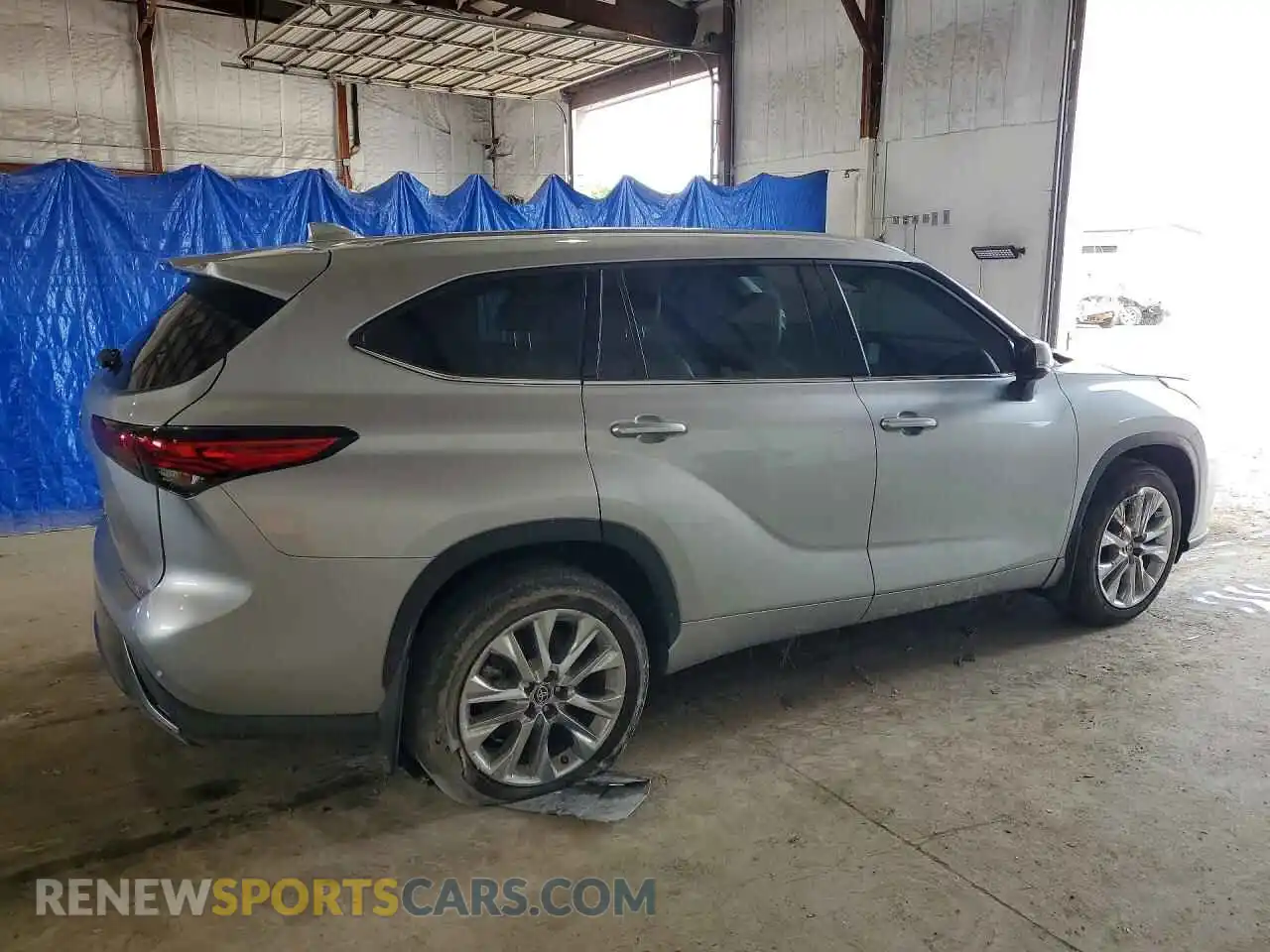 3 Photograph of a damaged car 5TDDZRBH1MS123971 TOYOTA HIGHLANDER 2021