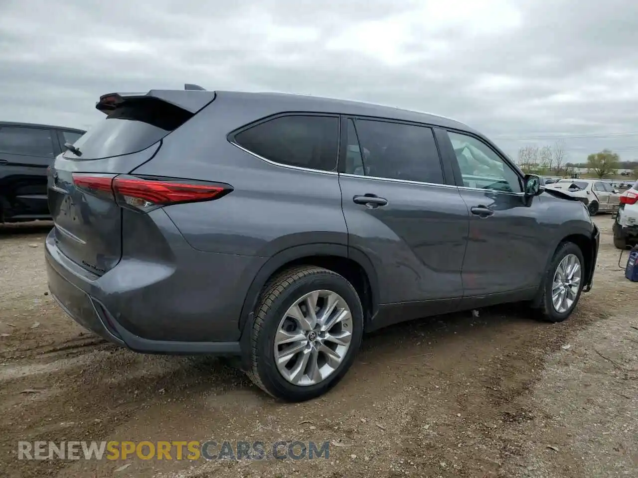 3 Photograph of a damaged car 5TDDZRBH1MS524470 TOYOTA HIGHLANDER 2021