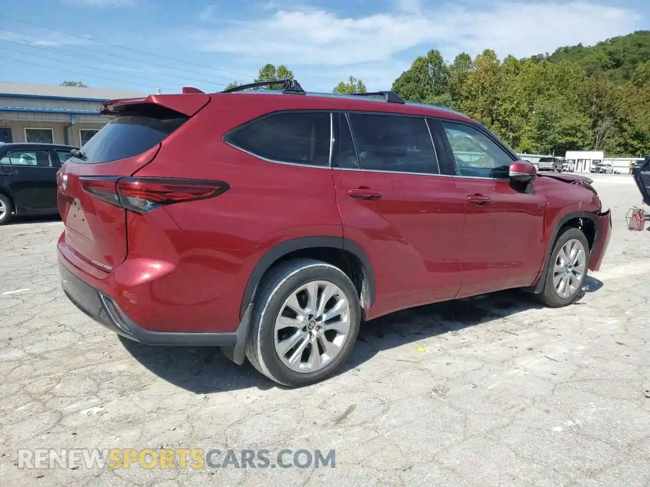 3 Photograph of a damaged car 5TDDZRBH1MS547098 TOYOTA HIGHLANDER 2021