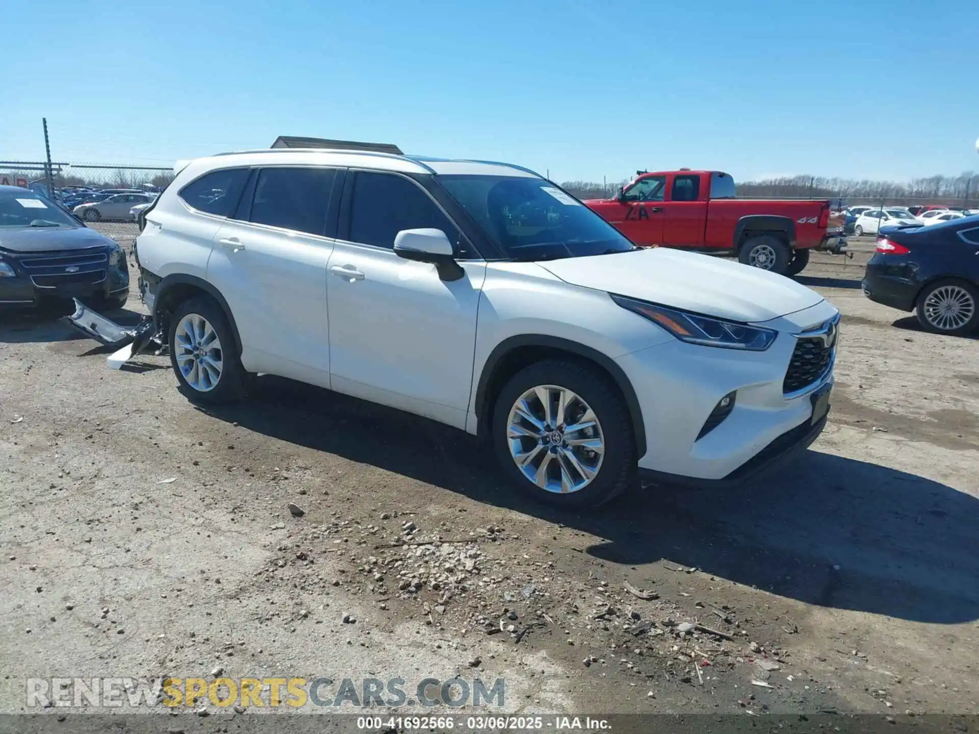 1 Photograph of a damaged car 5TDDZRBH2MS552987 TOYOTA HIGHLANDER 2021