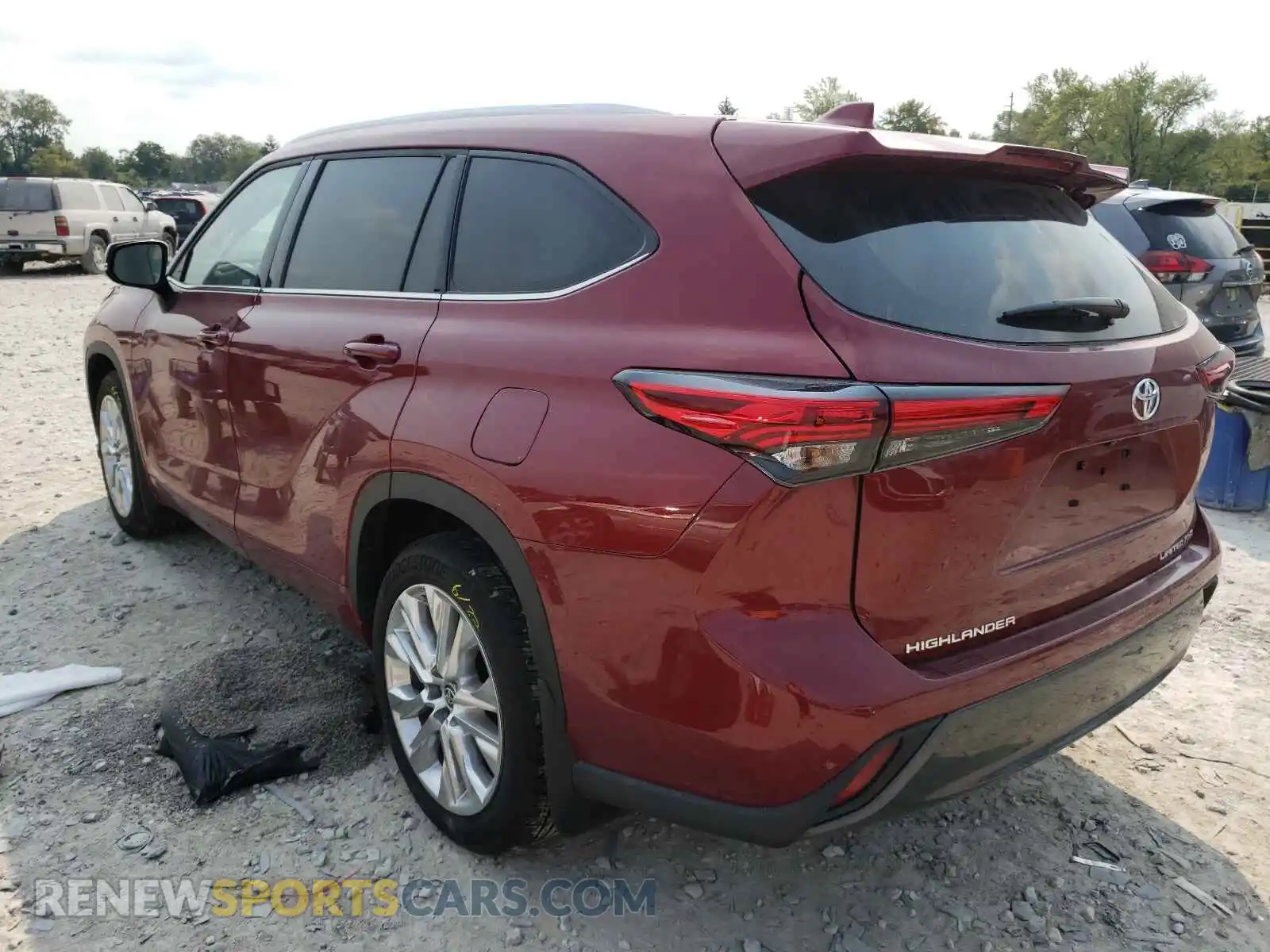 3 Photograph of a damaged car 5TDDZRBH4MS524933 TOYOTA HIGHLANDER 2021