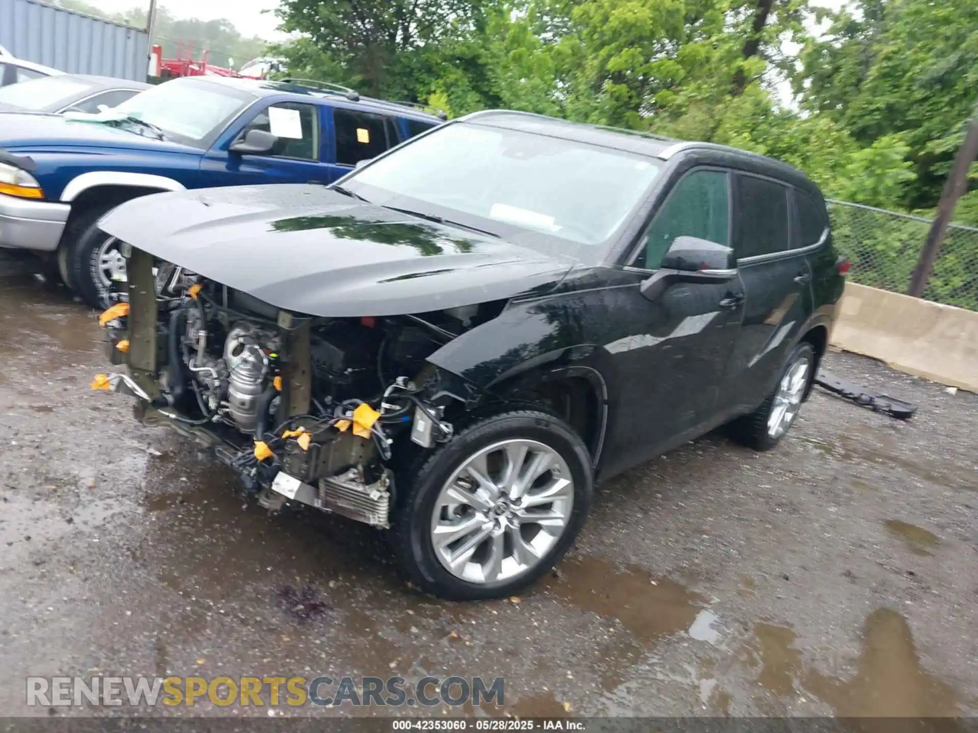 2 Photograph of a damaged car 5TDDZRBH5MS082650 TOYOTA HIGHLANDER 2021