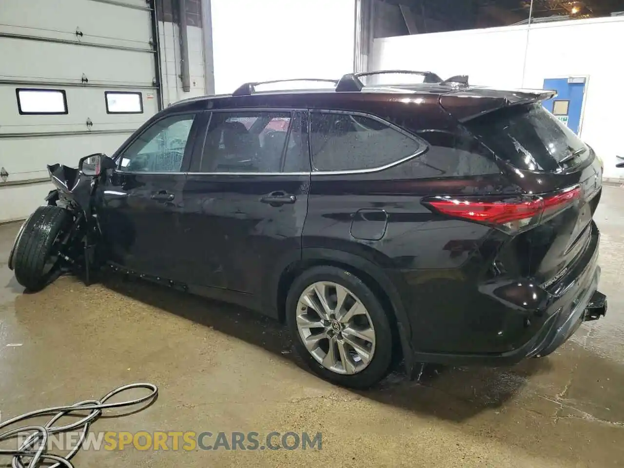 2 Photograph of a damaged car 5TDDZRBH5MS085712 TOYOTA HIGHLANDER 2021