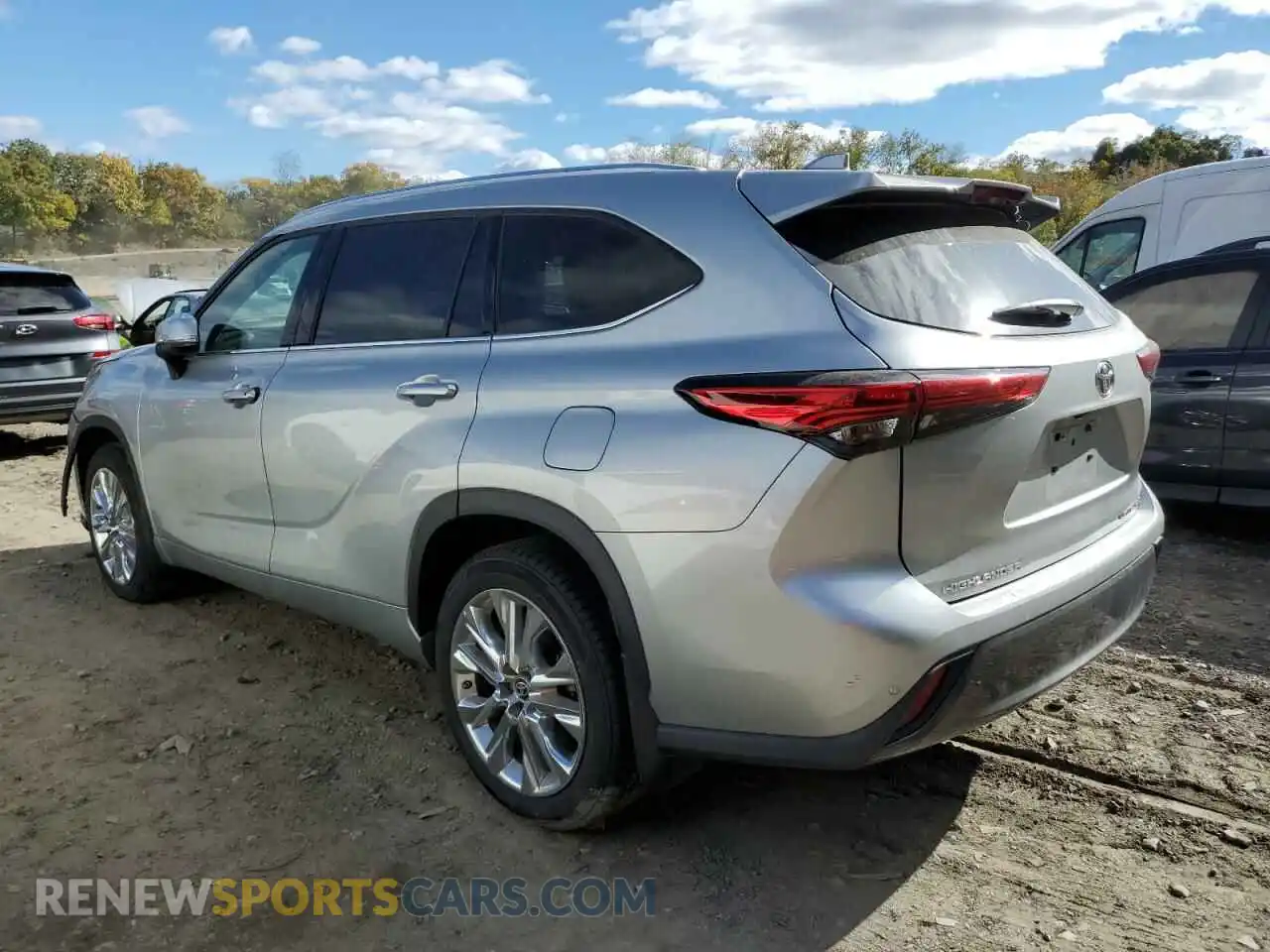 2 Photograph of a damaged car 5TDDZRBH5MS119017 TOYOTA HIGHLANDER 2021