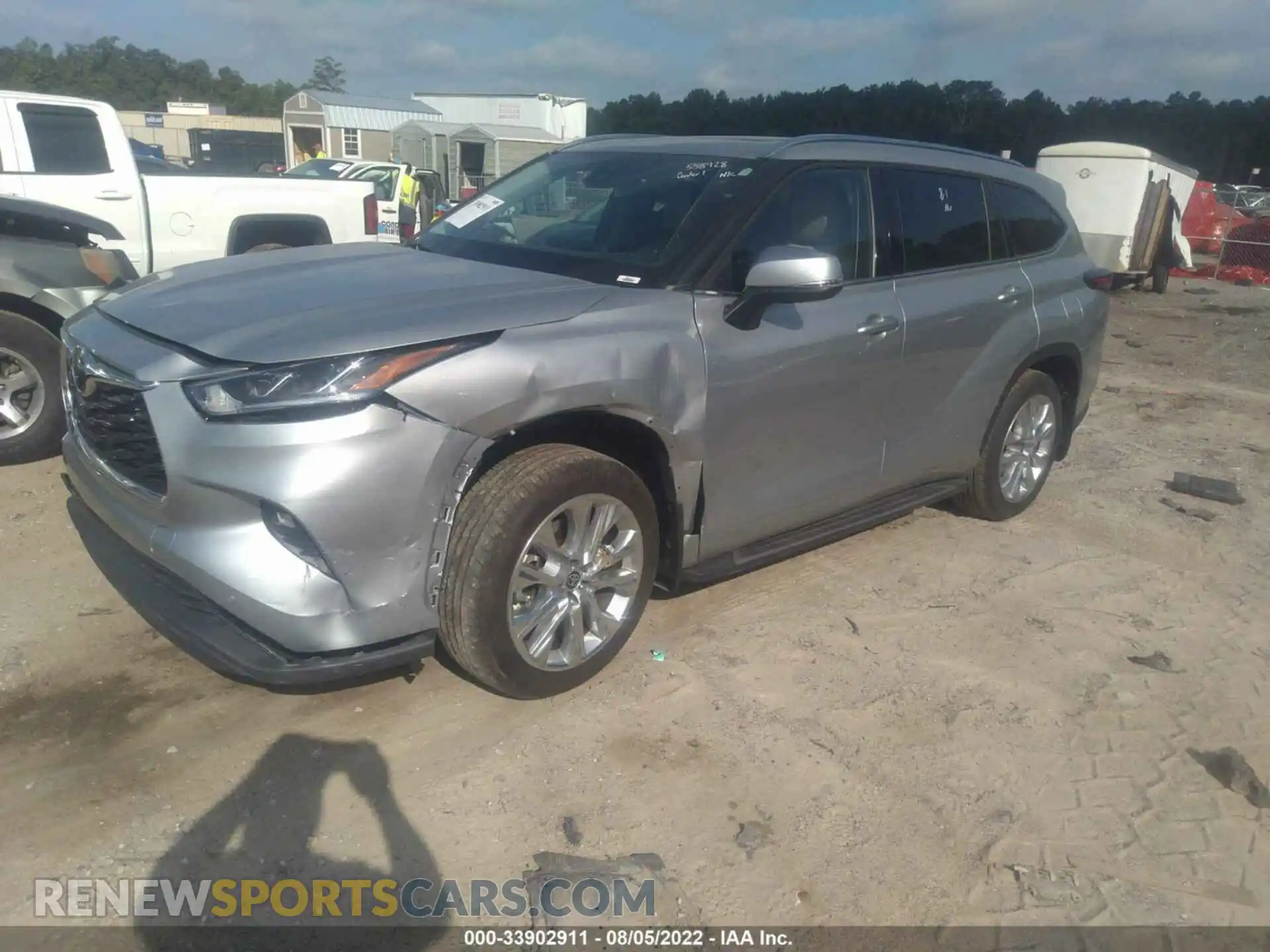 2 Photograph of a damaged car 5TDDZRBH5MS558928 TOYOTA HIGHLANDER 2021