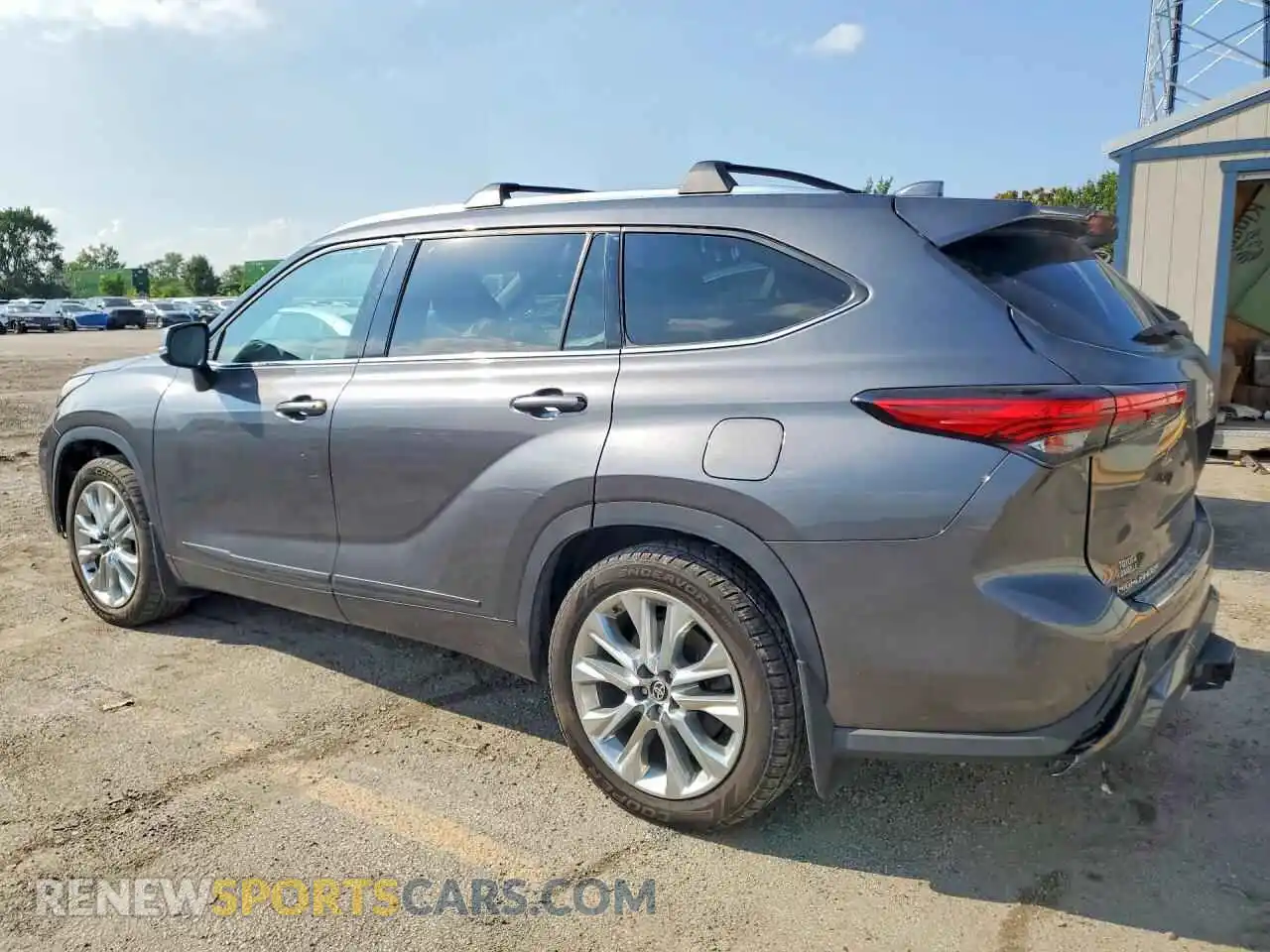2 Photograph of a damaged car 5TDDZRBH6MS152589 TOYOTA HIGHLANDER 2021