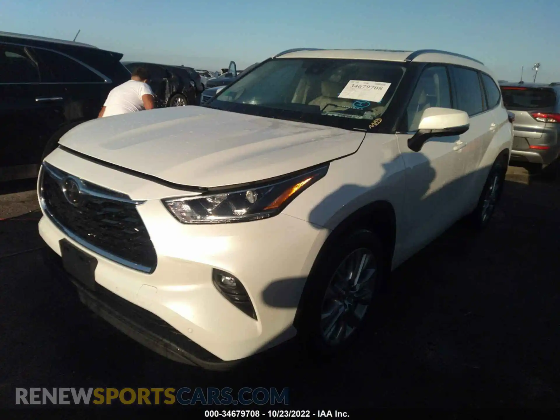 2 Photograph of a damaged car 5TDDZRBH6MS526764 TOYOTA HIGHLANDER 2021