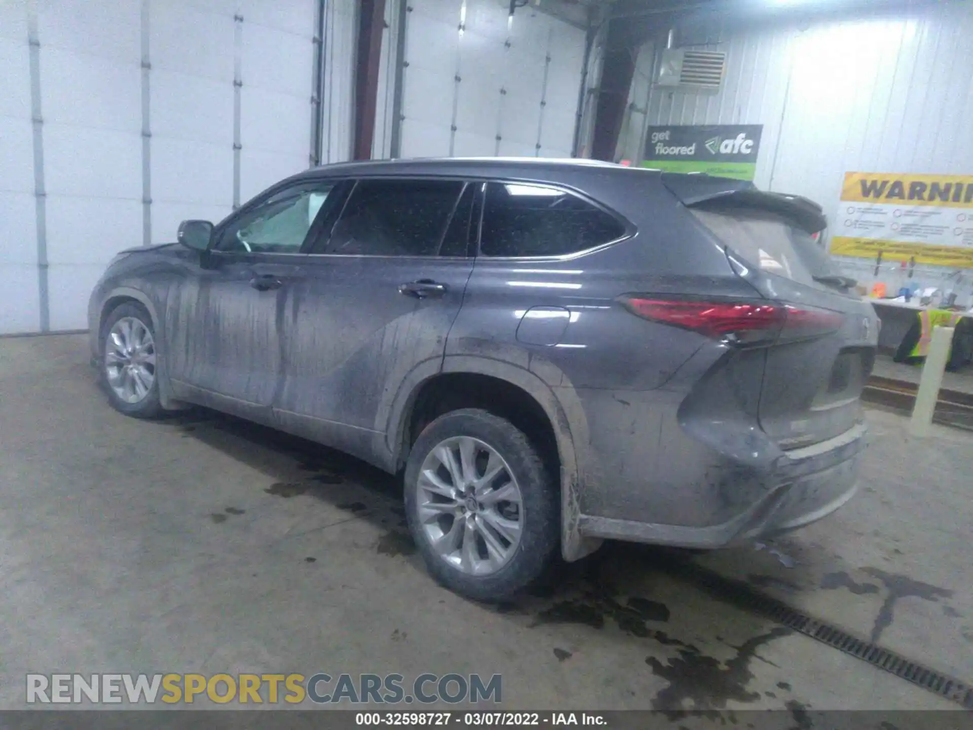 3 Photograph of a damaged car 5TDDZRBH8MS070704 TOYOTA HIGHLANDER 2021