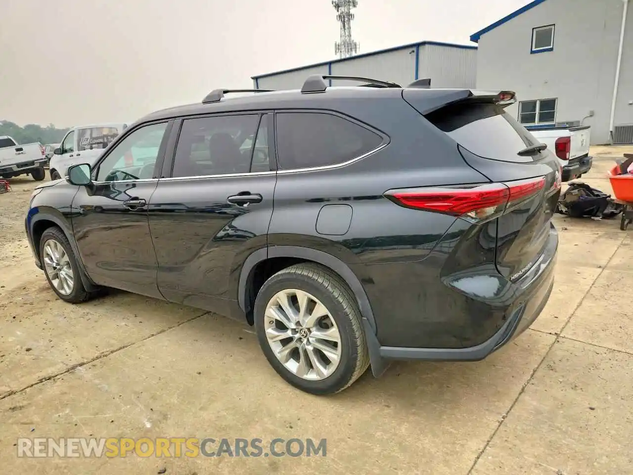 2 Photograph of a damaged car 5TDDZRBHXMS525469 TOYOTA HIGHLANDER 2021