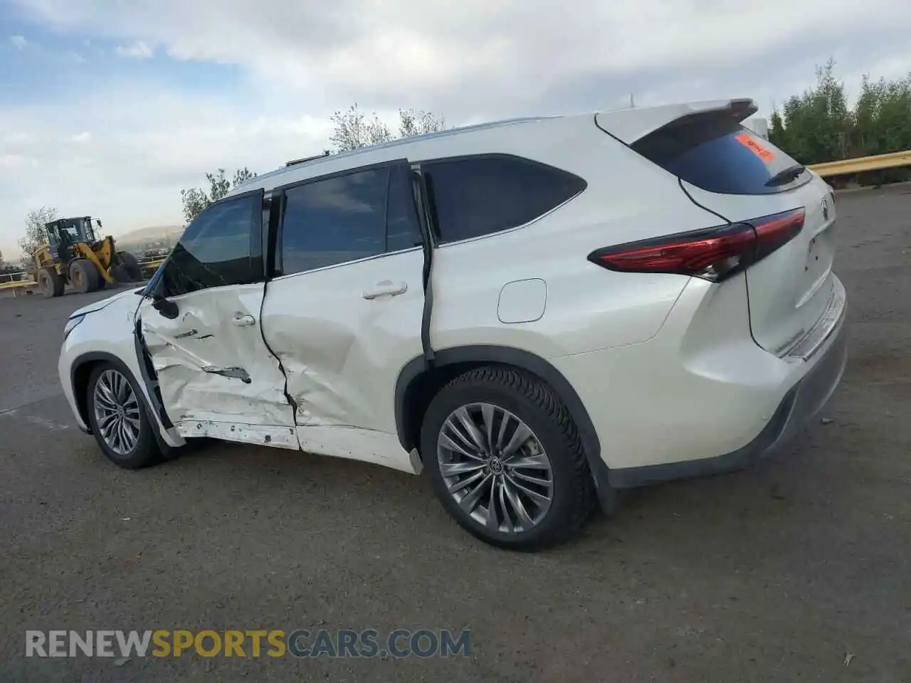 2 fotografías del automóvil dañado 5TDEBRCH0MS026056 TOYOTA HIGHLANDER 2021
