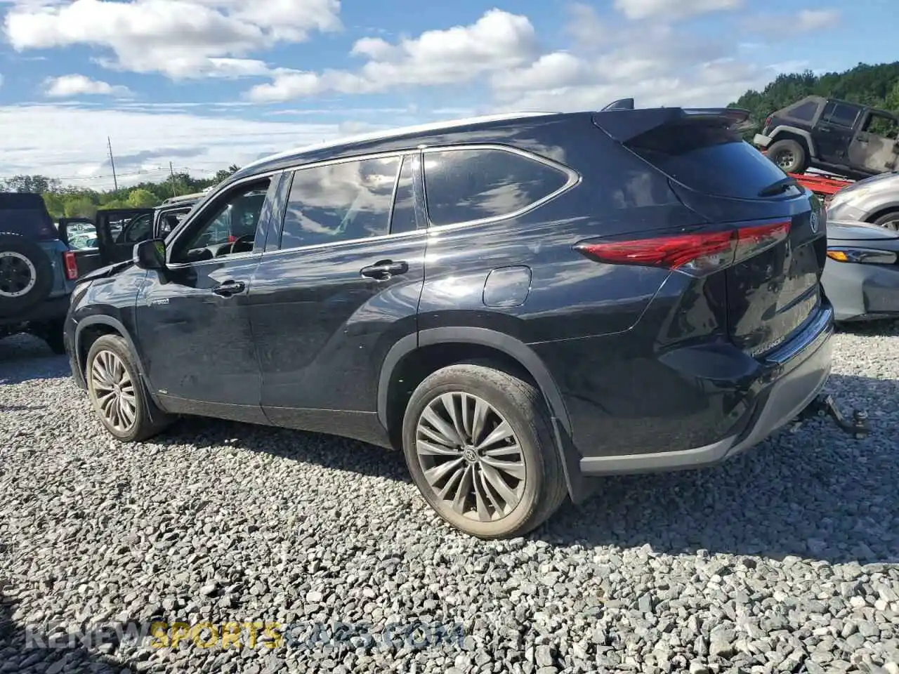 2 Photograph of a damaged car 5TDEBRCH2MS039794 TOYOTA HIGHLANDER 2021