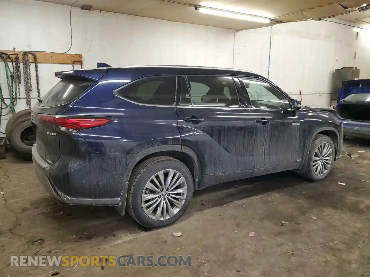 3 Photograph of a damaged car 5TDEBRCHXMS026663 TOYOTA HIGHLANDER 2021