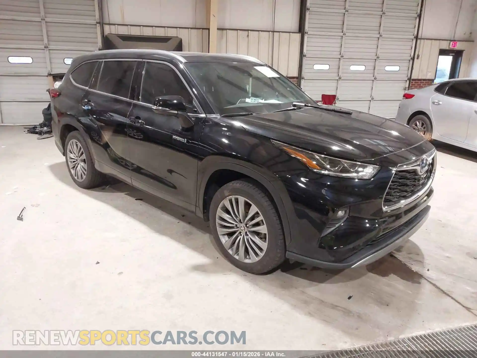 1 Photograph of a damaged car 5TDFARAH0MS004908 TOYOTA HIGHLANDER 2021