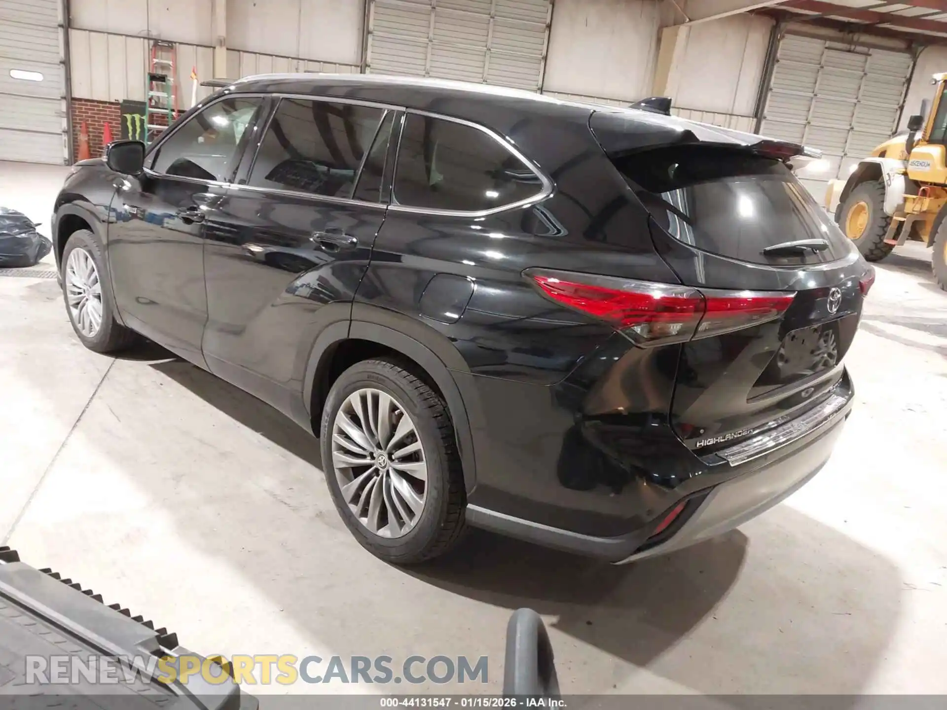 3 Photograph of a damaged car 5TDFARAH0MS004908 TOYOTA HIGHLANDER 2021