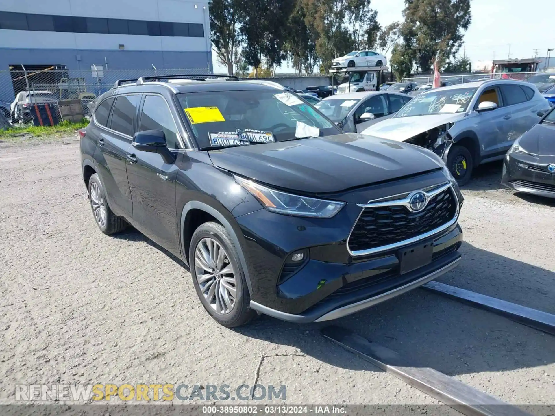 1 Photograph of a damaged car 5TDFARAH8MS007023 TOYOTA HIGHLANDER 2021